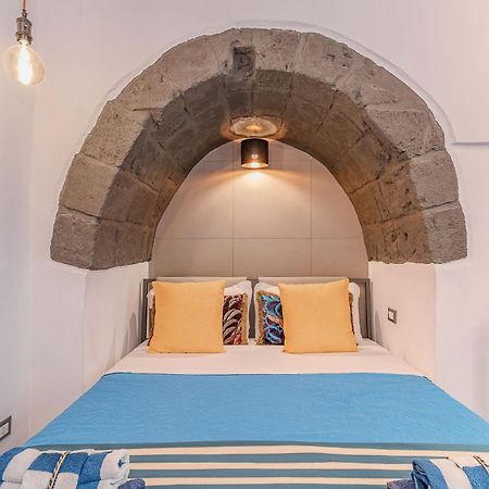 Adorm In The Historic Center Of Monopoli Apartment Екстериор снимка