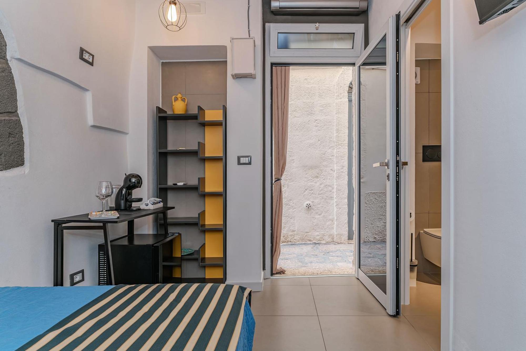 Adorm In The Historic Center Of Monopoli Apartment Екстериор снимка